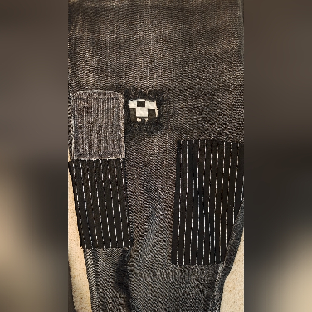 Crysp Denim Black Distressed Patchwork Skinny Jea… - image 8